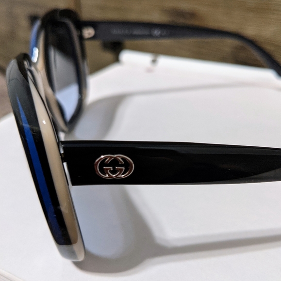 Gucci sunglasses main image 4